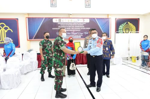 BKKBN Jatim Gelar Bakti Kesehatan Gratis bagi Warga Binaan Lapas Jember Bersama KAGAMADOK dan TNI-POLRI