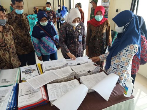 implementasi-program-bangga-kencana-kaper-bkkbn-jatim-kunjungi-kampung-kb-di-kediri