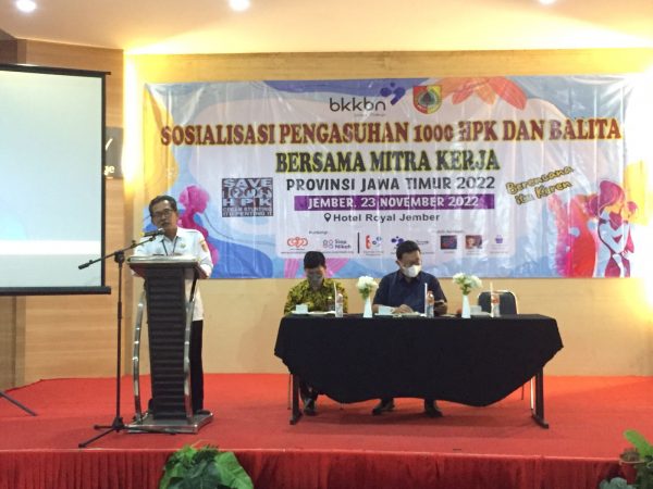 upaya-penurunan-stunting-bkkbn-jatim-dan-komisi-ix-dpr-ri-gelar-sosialisasi-pengasuhan-1000-hpk-di-jember