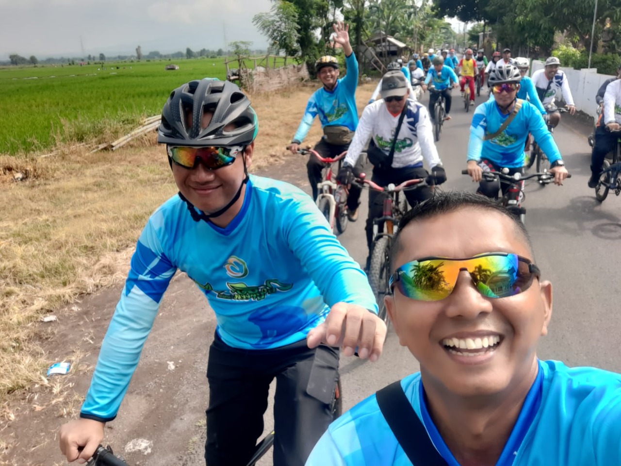 perhutani-kph-probolinggo-gowes-bersama-tanam-pohon-dukung-g3-carnival-ponpes-zainul-hasan-genggong