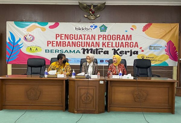 penguatan-program-pembangunan-keluarga-bkkbn-jatim-gandeng-komisi-ix-dpr-ri