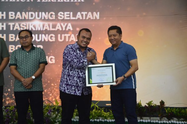 perhutani-kph-jombang-toreh-prestasi-di-tahun-2022