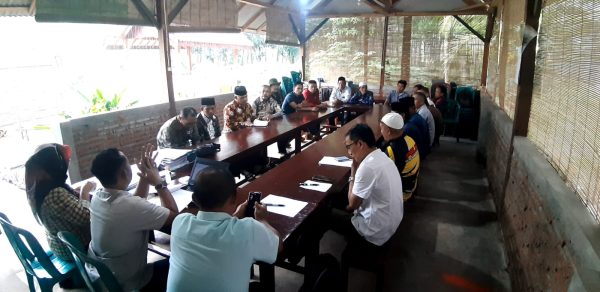 Tertibkan Kawasan Hutan, Perhutani KPH Probolinggo Giat Sosialisasi