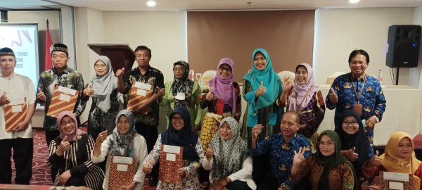 BKKBN DIY Sosialisasi Program Percepatan Penurunan Stunting Pada Awak Media