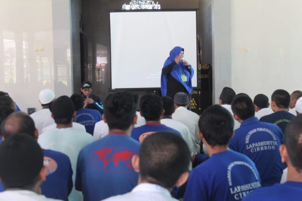 lapas-narkotika-kelas-ii-a-cirebon-gandeng-pt-logos-vilages-wil-iii-gelar-therapy-seft