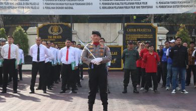 krph-sukopuro-perhutani-kph-malang-terima-piagam-penghargaan-dari-kapolres-malang