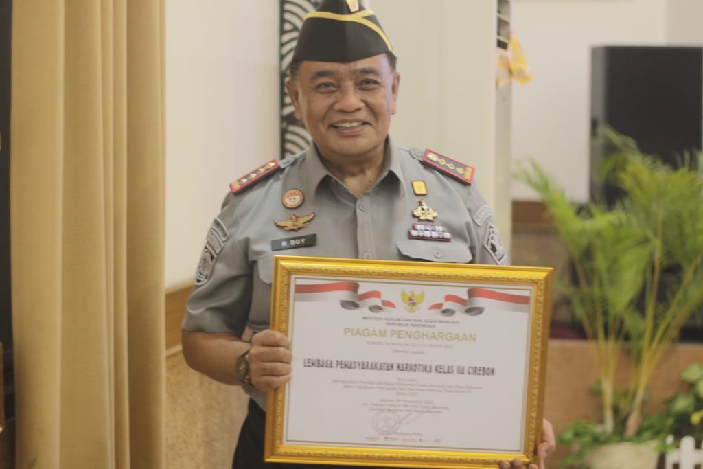 lapas-narkotika-cirebon-terima-penghargaan-p2ham