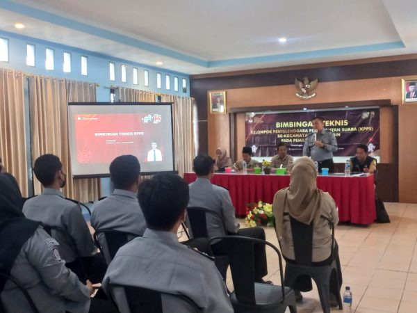 lapas-narkotika-cirebon-selenggarakan-bimtek-bagi-kpps-khusus-lapas