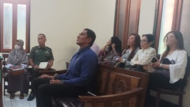 yafet-ahli-dari-ellen-sulistyo-tidak-masuk-alat-alat-bukti