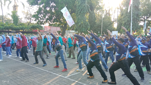 perhutani-probolinggo-bersama-mahasiswa-universitas-jambi-gelar-rangkaian-perlombaan