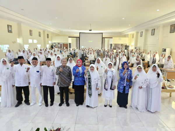 bkkbn-bekerja-sama-dengan-iphi-jatim-gelar-seminar-kesehatan-lansia