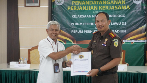 perhutani-lawu-ds-tandatangani-mou-dengan-kejari-ponorogo-sebagai-bentuk-sinergi-penanganan-hukum-perdata