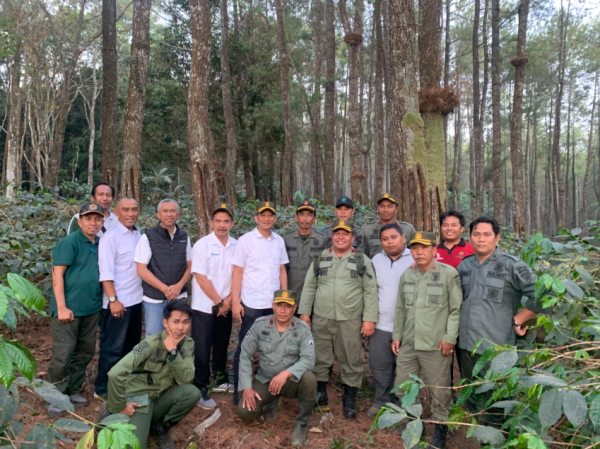 wakadivre-perhutani-jatim-kunjungan-kerja-ke-kph-bondowoso