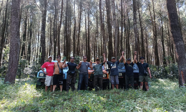 kph-probolinggo-gelar-patroli-bersama-stakeholder-sambil-offroad-di-hutan-pronojiwo