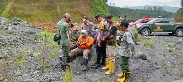 kph-probolinggo-terlibat-patroli-mitigasi-tanaman-ganja-dan-gukamhut