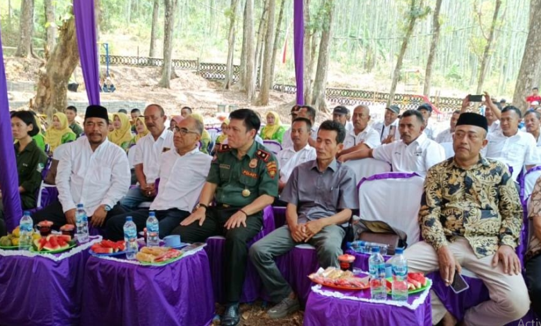 pimpinan-perhutani-probolinggo-gelar-pertemuan-khusus-untuk-beri-dukungan-pada-tenaga-lapangan