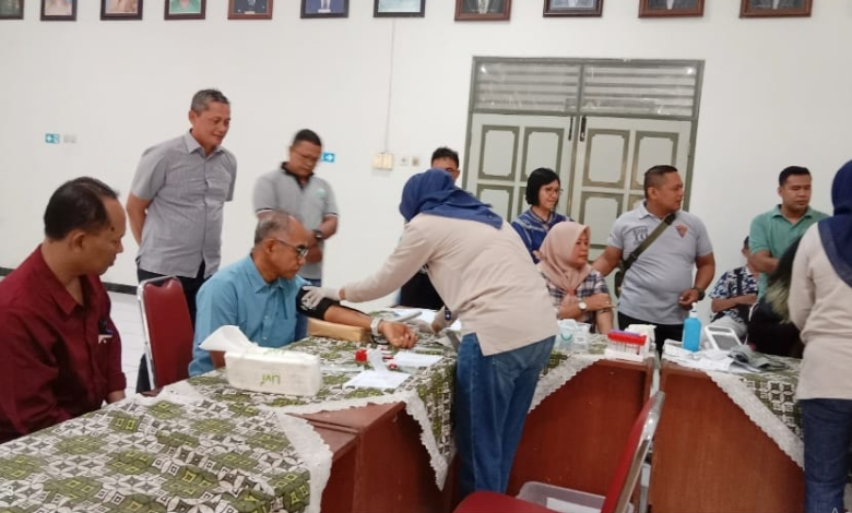 perhutani-kph-probolinggo-gelar-medical-check-up-untuk-pegawainya