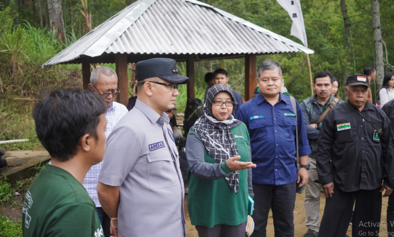 pendakian-bersama-di-gunung-bokong-1746-mdpl-dan-launching-aplikasi-digital-waste-management-dalam-peringatan-hari-jadi-kota-batu-ke-23