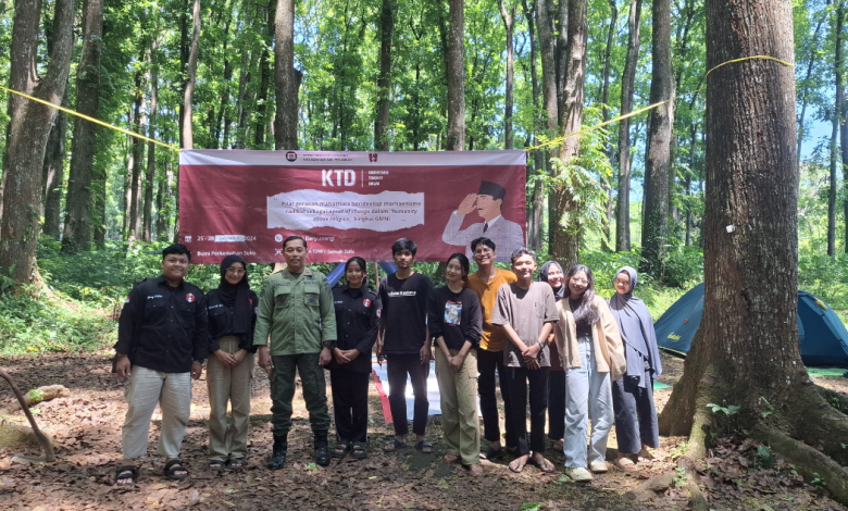 perhutani-sampaikan-materi-pengelolaan-hutan-pada-mahasiswa-untag-1945