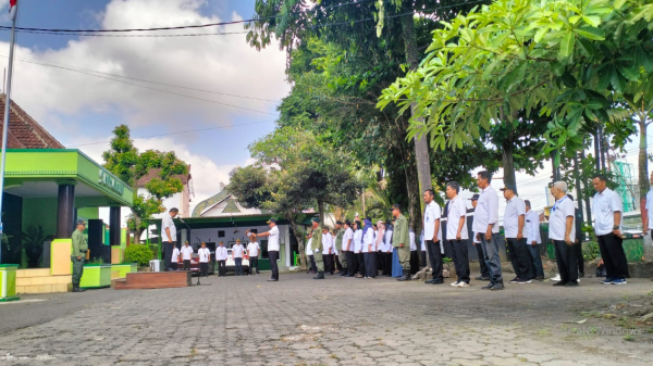 perhutani-jember-laksanakan-upacara-bendera-peringati-hari-sumpah-pemuda-ke-96-tahun-2024