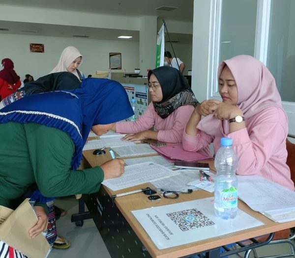 percepat-pencapaian-target-pelayanan-kb-kabupaten-kediri-dan-nganjuk-laksanakan-baksos-pelayanan-kb