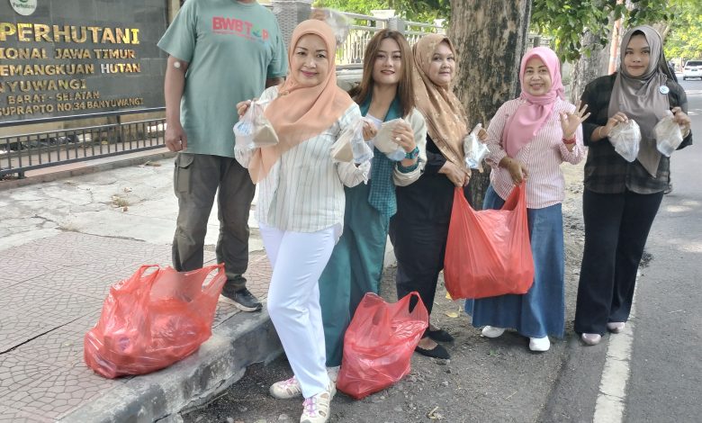 jumat-berkah-perhutani-banyuwangi-pada-masyarakat