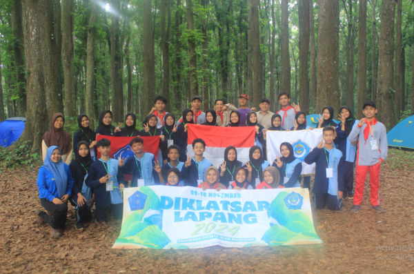 perhutani-banyuwangi-barat-dukung-orpash-tanam-pohon-dalam-kawasan-hutan